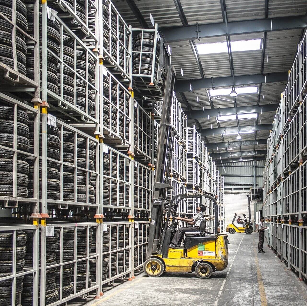 forklift-835340_1920